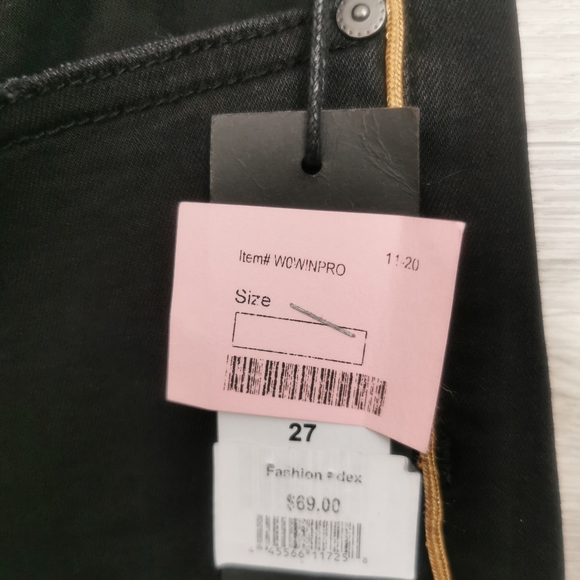 SIZE 27 Black Tape, Low-Rise, Black Skinny Jeans NWT - Picture 3 of 11